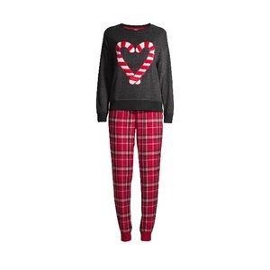 NWT Women's Fuzzy Applique 2-Piece Pajama Set